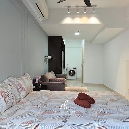 The Luxe Klcc View Sky Pool Apartment Kuala Lumpur Exterior photo
