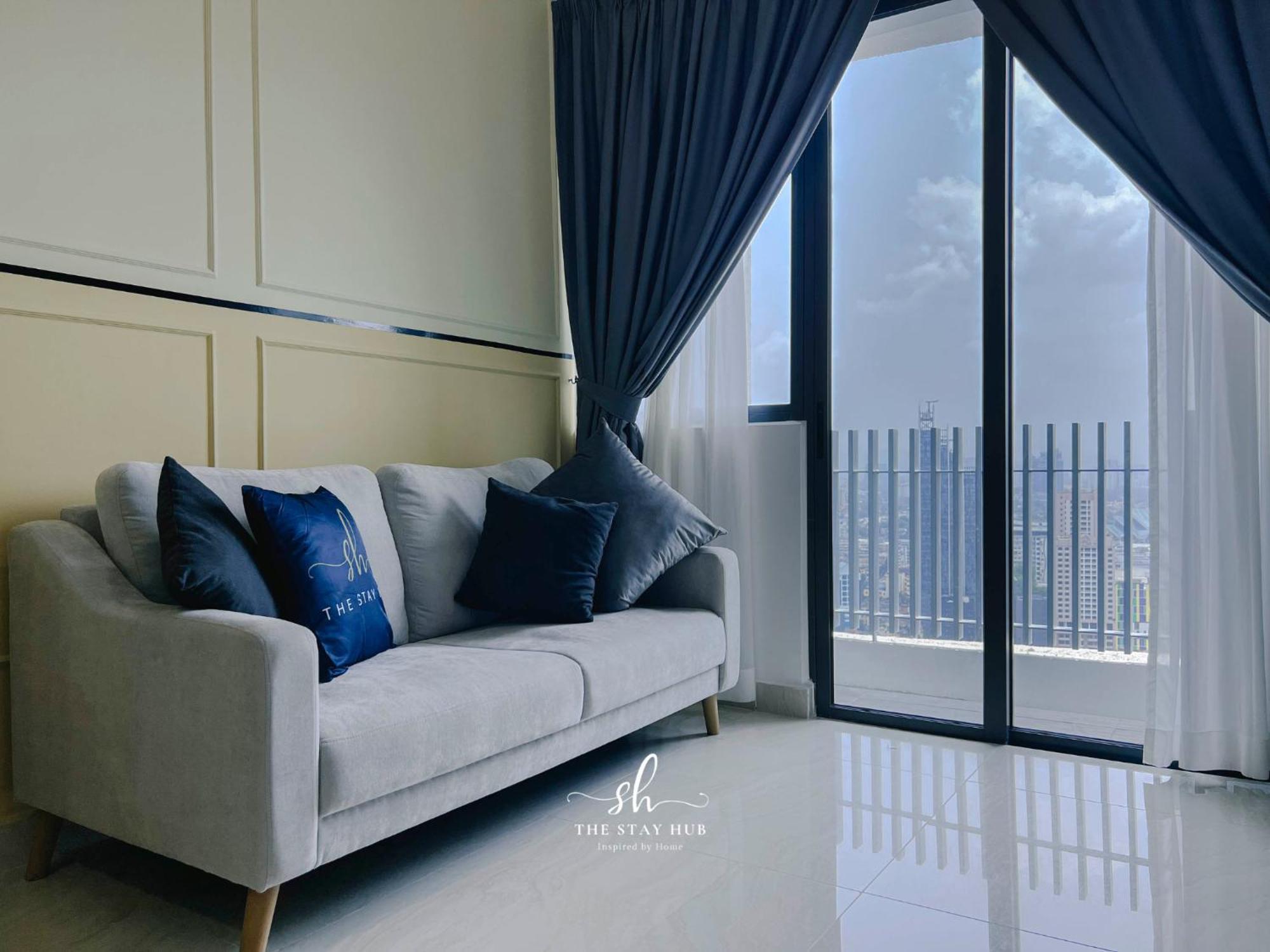 The Luxe Klcc View Sky Pool Apartment Kuala Lumpur Exterior photo