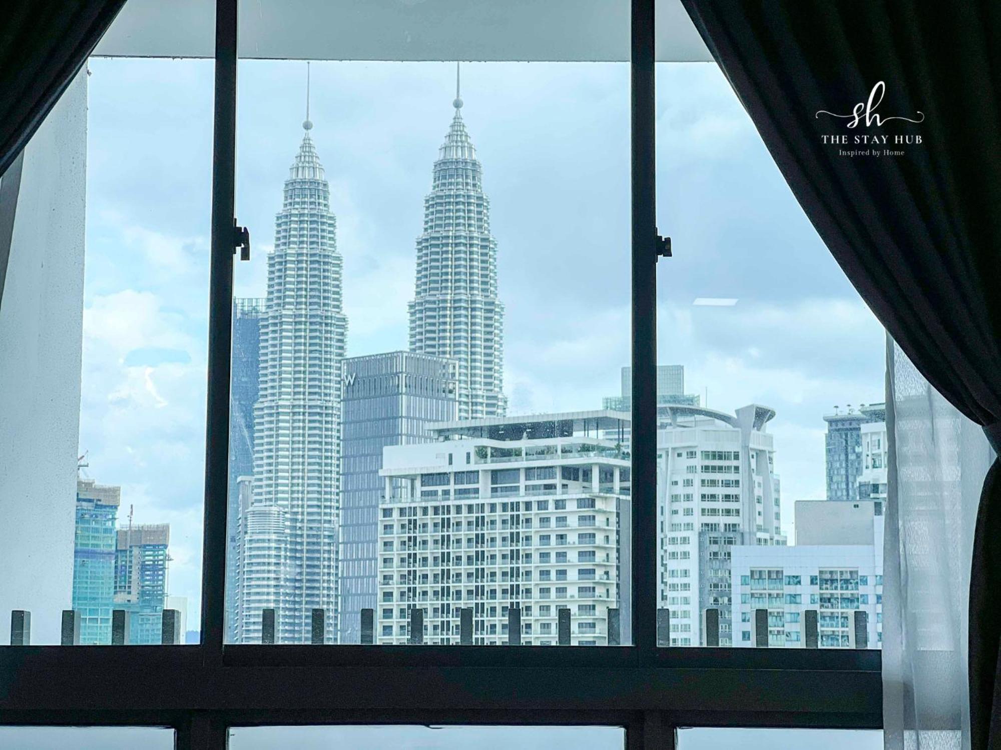The Luxe Klcc View Sky Pool Apartment Kuala Lumpur Exterior photo